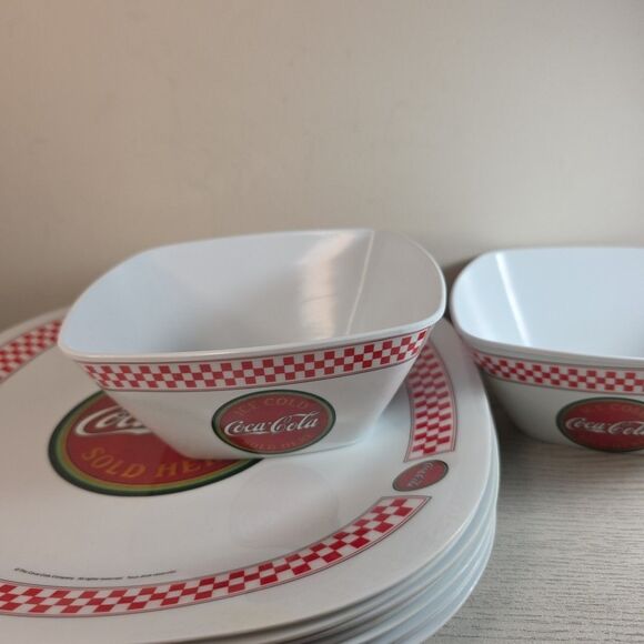 Gibson COCA COLA Plastic SQUARE (2) Bowl/ ( 8)Plate SET - Picture 3 of 5